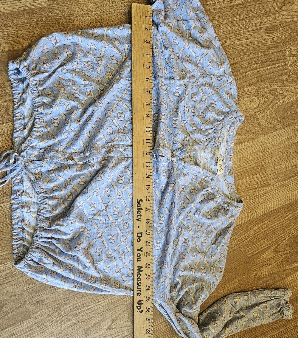 Wonderly Blue Geometric Button-Front Drawstring Top Size Large - Picture 5 of 5
